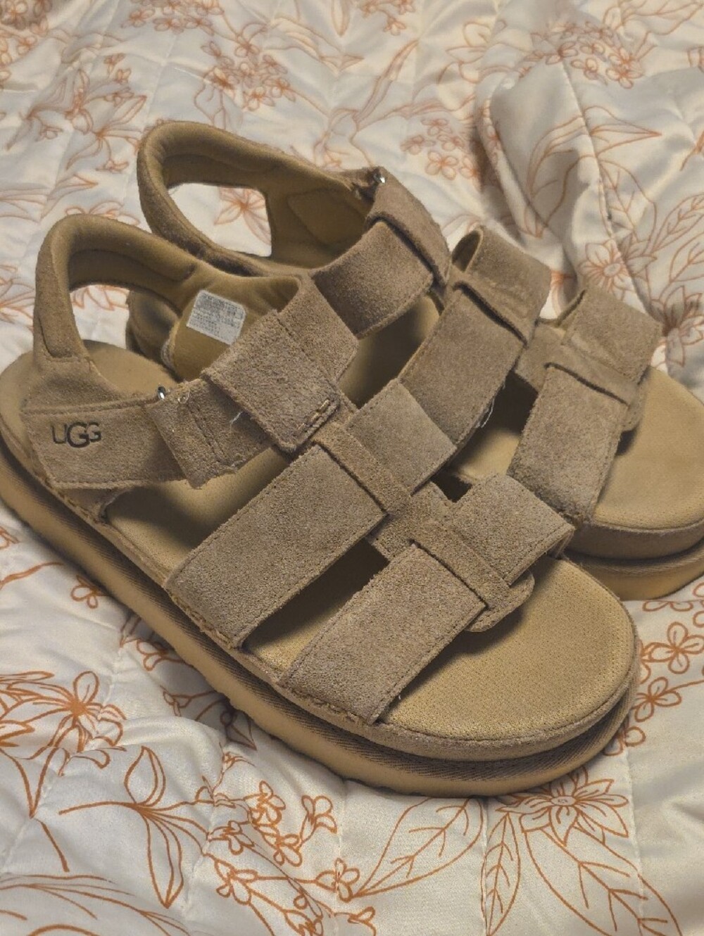 UGG Women’s Sand Suede Fisherman-Style Platform Sandals - Picture 4 of 9
